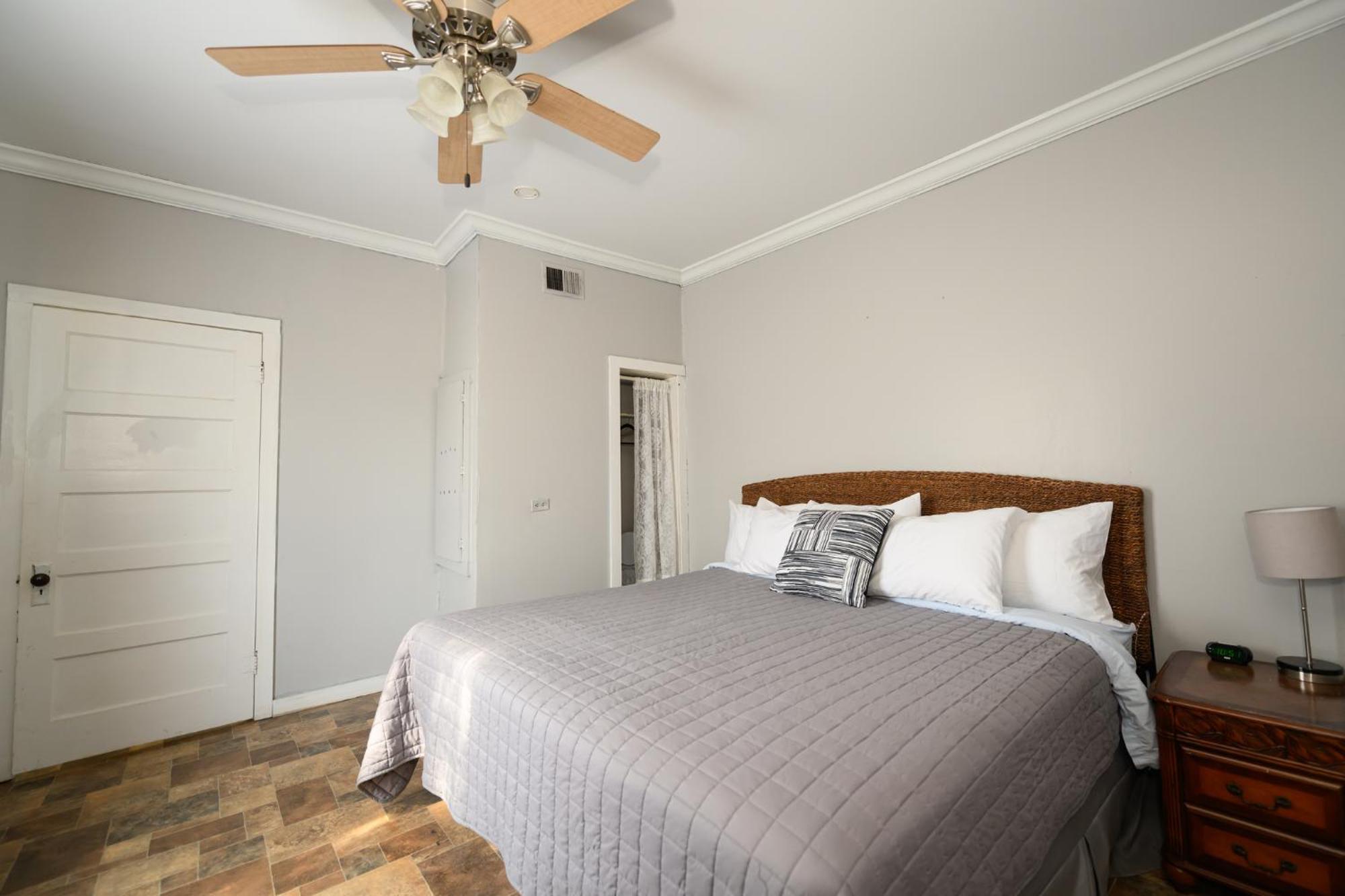 Turn On Inn Lake Village Habitación foto